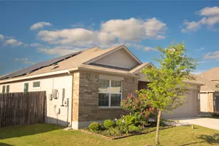 423 Bluejack Wy, Hutto, TX 78634 - Photo 2