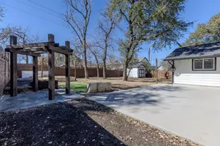 2103 W Riviera Dr, Cedar Park, TX 78613 - Photo 34