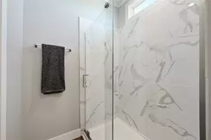 2017 Applewood Dr, Lockhart, TX 78644 - Photo 18