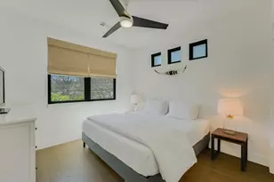 907 Redd St, Austin, TX 78745 - Photo 12