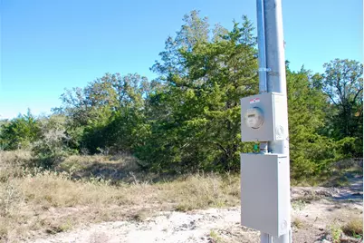 1727 Davis Road, Muldoon, TX 78949 - Photo 38