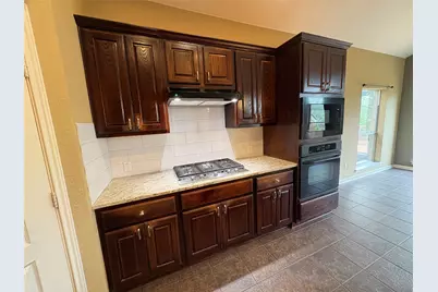 13121 Appaloosa Chase Drive, Austin, TX 78732 - Photo 10