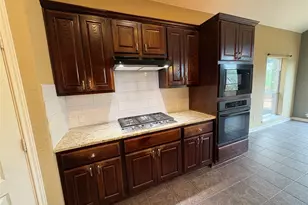 13121 Appaloosa Chase Dr, Austin, TX 78732 - Photo 10