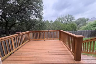 13121 Appaloosa Chase Dr, Austin, TX 78732 - Photo 4