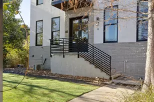 1410 Woodlawn Blvd, Austin, TX 78703 - Photo 2
