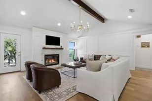 110 Skyview Ln, Liberty Hill, TX 78642 - Photo 2