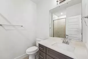 200 W 56th St, Austin, TX 78751 - Photo 16