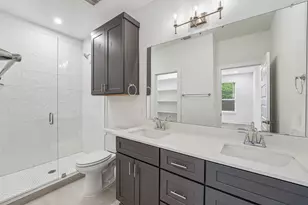 200 W 56th St, Austin, TX 78751 - Photo 10