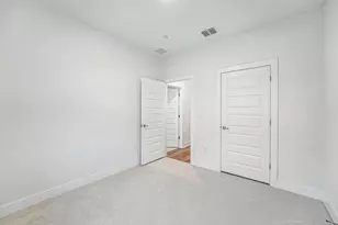 200 W 56th St, Austin, TX 78751 - Photo 18