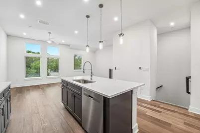200 W 56th Street #2103, Austin, TX 78751 - Photo 8