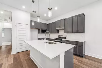 200 W 56th Street #2103, Austin, TX 78751 - Photo 16