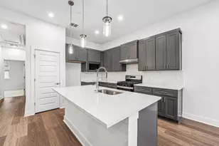 200 W 56th St, Austin, TX 78751 - Photo 16