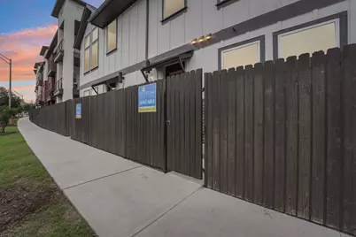 200 W 56th Street #2103, Austin, TX 78751 - Photo 12