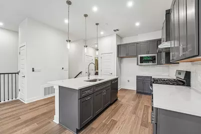 200 W 56th Street #2103, Austin, TX 78751 - Photo 6