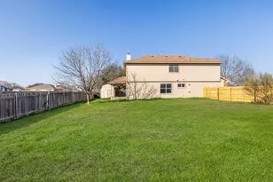 102 Erin Cove, Hutto, TX 78634 - Photo 2