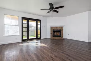 102 Erin Cove, Hutto, TX 78634 - Photo 14