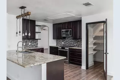 102 Erin Cove, Hutto, TX 78634 - Photo 8