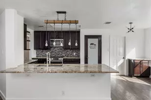 102 Erin Cove, Hutto, TX 78634 - Photo 10