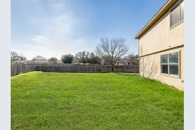 102 Erin Cove, Hutto, TX 78634 - Photo 4