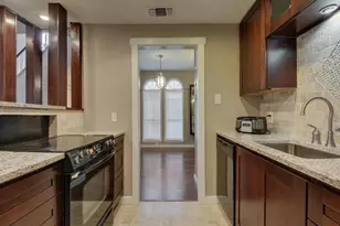 2529 Rio Grande St, Austin, TX 78705 - Photo 14