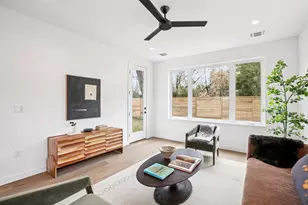 3019 Garwood St, Austin, TX 78702 - Photo 8