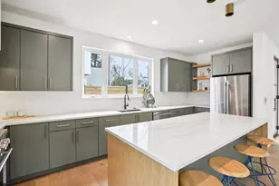 3019 Garwood St, Austin, TX 78702 - Photo 10