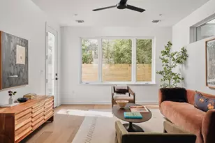 3019 Garwood St, Austin, TX 78702 - Photo 8