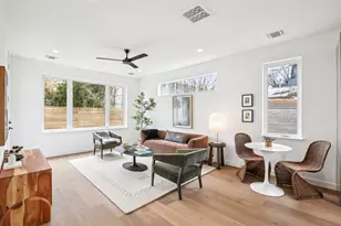 3019 Garwood St, Austin, TX 78702 - Photo 2