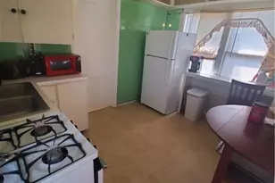 918 E 37th St, Austin, TX 78705 - Photo 6