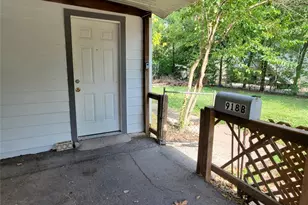 918 E 37th St, Austin, TX 78705 - Photo 10