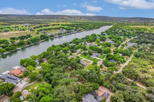 5307 Shady Oaks Circle, Kingsland, TX 78639 - Photo 34