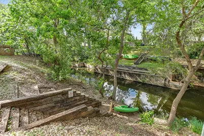 5307 Shady Oaks Circle, Kingsland, TX 78639 - Photo 26