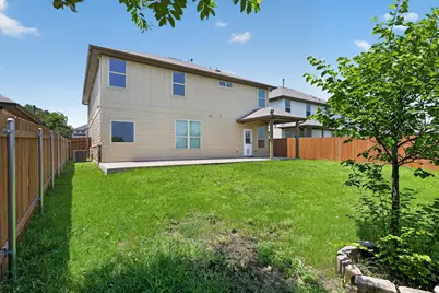 2004 Garretts Way, Manchaca, TX 78652 - Photo 32