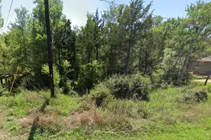 195 Lamaloa Ln, Bastrop, TX 78602 - Photo 1