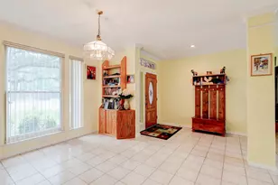 1605 Dapplegrey Ln, Austin, TX 78727 - Photo 14