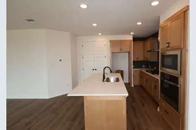 220 Bloomington Loop, Hutto, TX 78634 - Photo 6