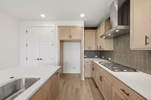 220 Bloomington Loop, Hutto, TX 78634 - Photo 14