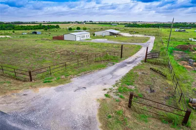 1889 County Road 487, Taylor, TX 76574 - Photo 36
