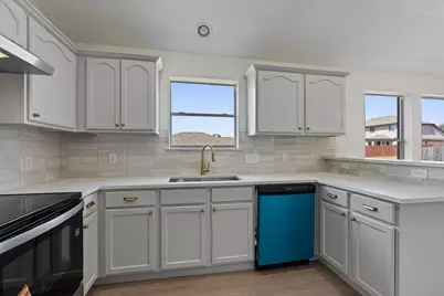 303 Precipice Way, Georgetown, TX 78626 - Photo 2