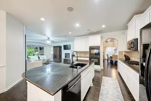 518 Victoria Dr, Cedar Park, TX 78613 - Photo 10