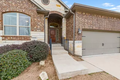 18601 McKay Cove, Austin, TX 78738 - Photo 2