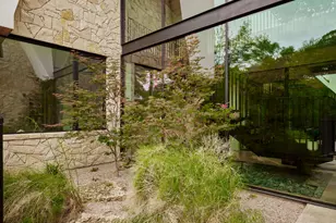 2108 Matterhorn Ln, Austin, TX 78704 - Photo 4