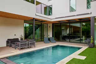 2108 Matterhorn Ln, Austin, TX 78704 - Photo 6