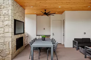 2108 Matterhorn Ln, Austin, TX 78704 - Photo 32