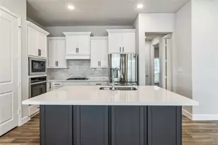 1117 Blue Oak Blvd, San Marcos, TX 78666 - Photo 2