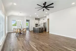 1117 Blue Oak Blvd, San Marcos, TX 78666 - Photo 2