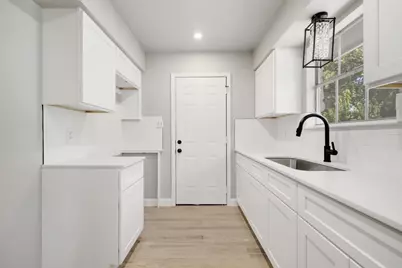 7000 Carwill Drive, Austin, TX 78724 - Photo 6