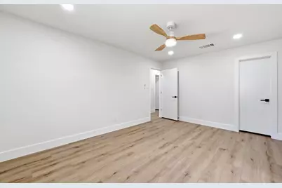 8102 Fort Sumter Road, Austin, TX 78745 - Photo 16