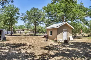 148 Milam Ln, Bastrop, TX 78602 - Photo 8