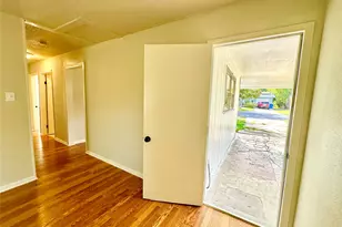 4901 York Hill Dr, Austin, TX 78723 - Photo 16